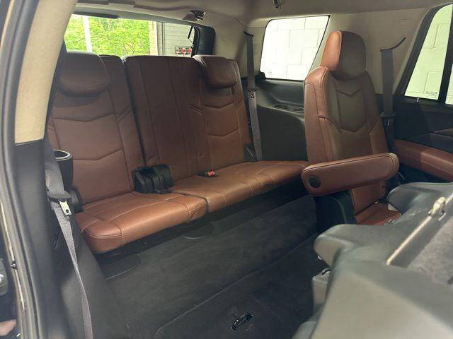2017 Cadillac Escalade Luxury