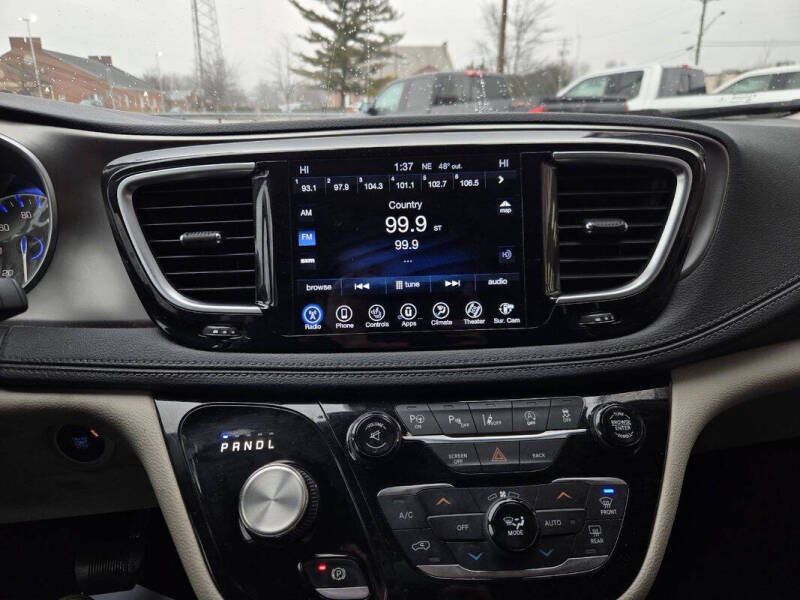 2017 Chrysler Pacifica Limited