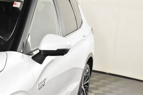 2024 Mitsubishi Outlander PHEV SE