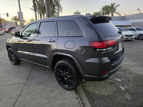 2018 Jeep Grand Cherokee Altitude