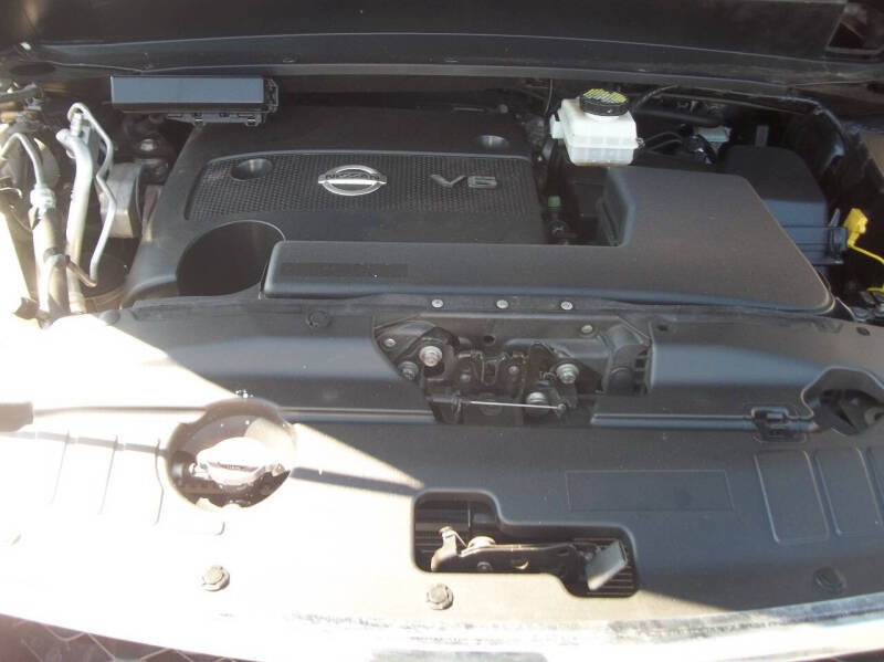 2014 Nissan Pathfinder null photo 35