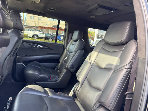 2016 Cadillac Escalade ESV Platinum