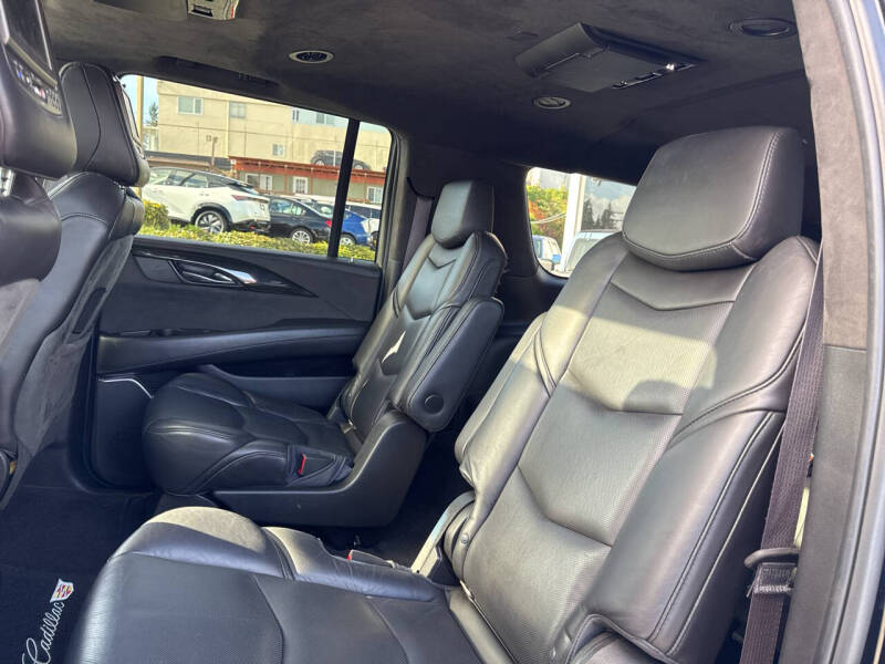 2016 Cadillac Escalade ESV Platinum