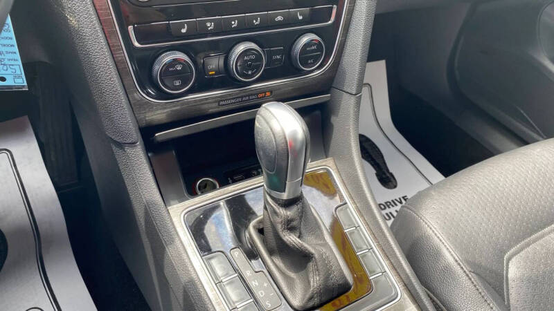 2016 Volkswagen Passat