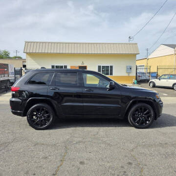 2017 Jeep Grand Cherokee Altitude