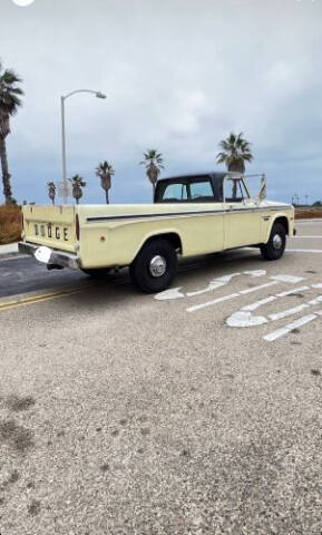 1968 Dodge D200 Pickup