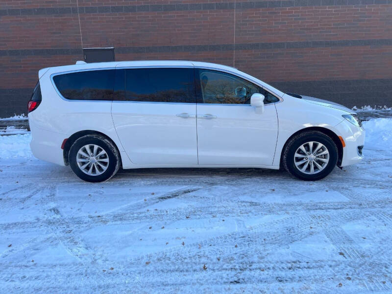 2019 Chrysler Pacifica Touring Plus