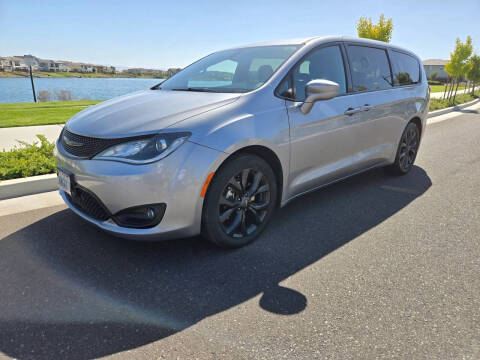 2019 Chrysler Pacifica Touring Plus