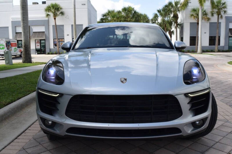 2016 Porsche Macan S