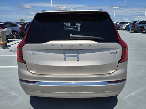 2026 Volvo XC90 B5 Core