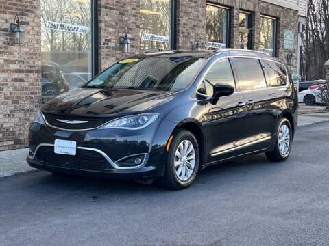 2019 Chrysler Pacifica for sale at The King of Credit in Clifton Park NY