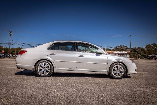 2010 Toyota Avalon XLS