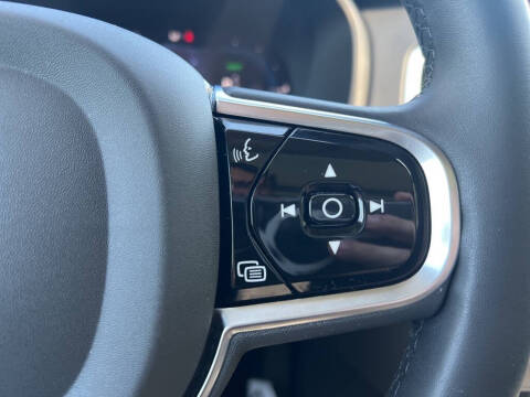 2023 Volvo XC90 Recharge T8 Ultimate Bright Theme 7P