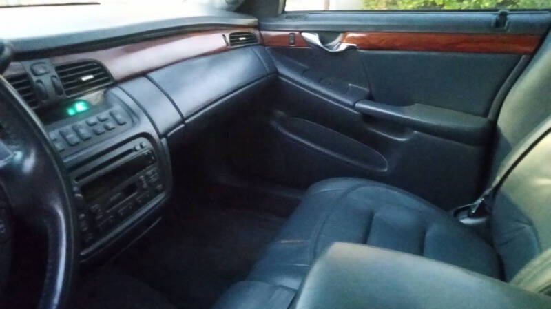 2002 Cadillac Deville Professional