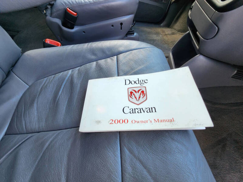 2000 Dodge Caravan SE