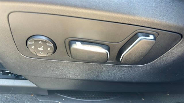 2025 BMW 5 Series 530i xDrive