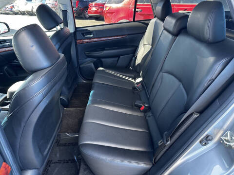 2011 Subaru Outback 2.5i Limited