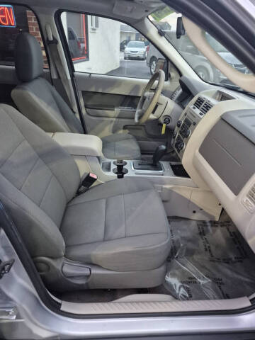 2009 Ford Escape XLT