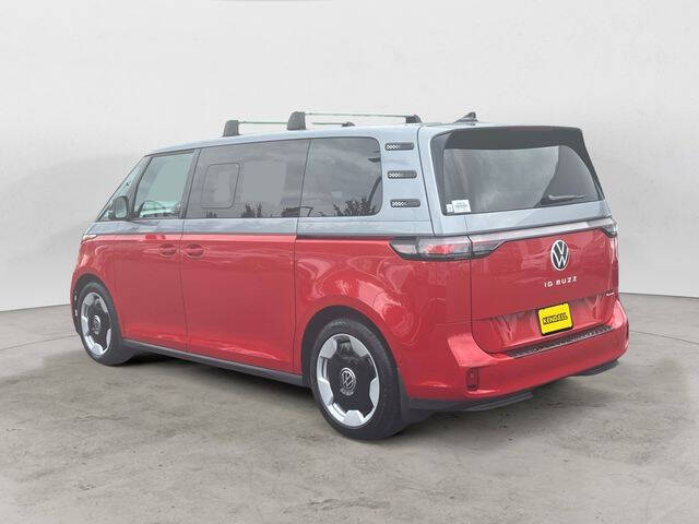 2025 Volkswagen ID. Buzz Pro S Plus 4Motion
