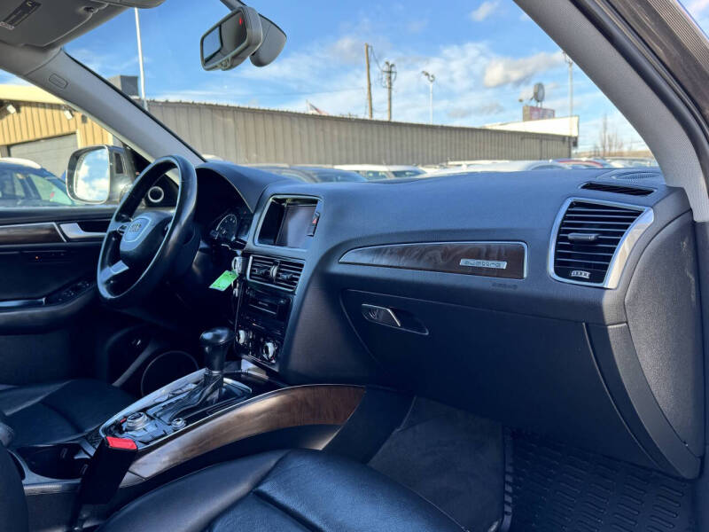 2016 Audi Q5 2.0T quattro Premium Plus