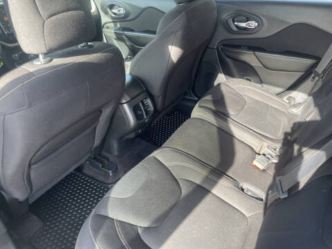 2017 Jeep Cherokee Latitude