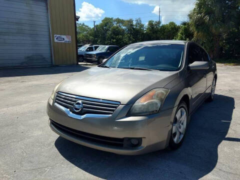 2007 Nissan Altima for sale at Autos by Tom in Largo FL