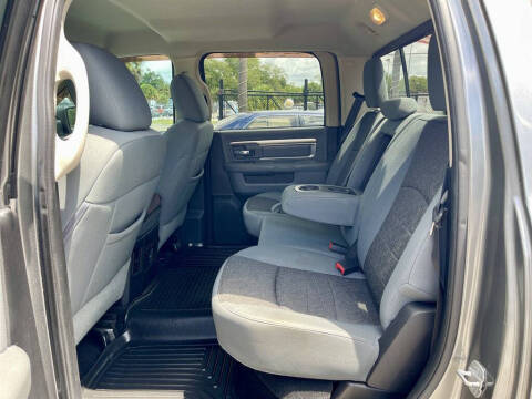 2013 RAM 1500 SLT