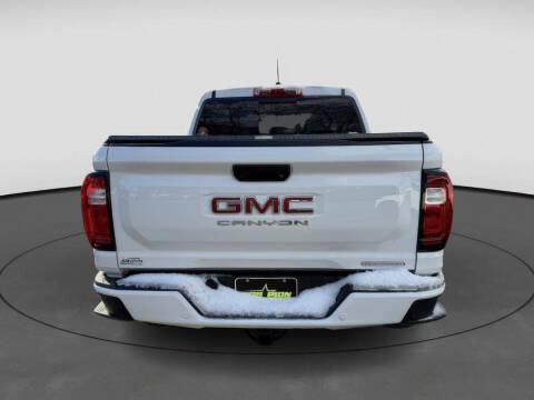 2024 GMC Canyon Elevation