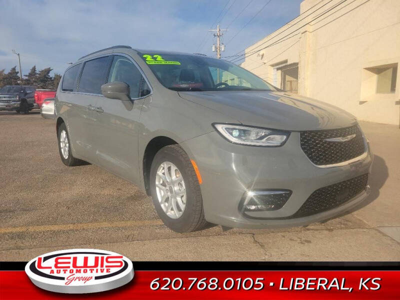 2022 Chrysler Pacifica for sale at Lewis Chevrolet of Liberal in Liberal KS