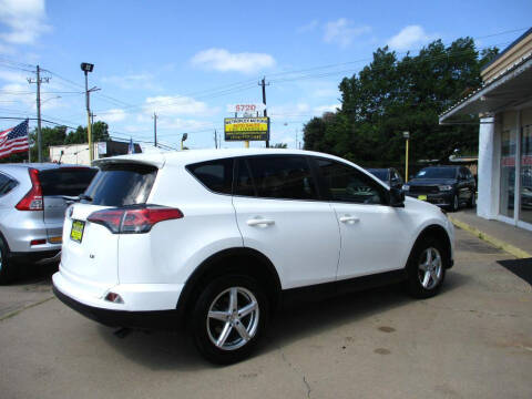 2018 Toyota RAV4 for sale at Metroplex Motors Inc. in Houston TX