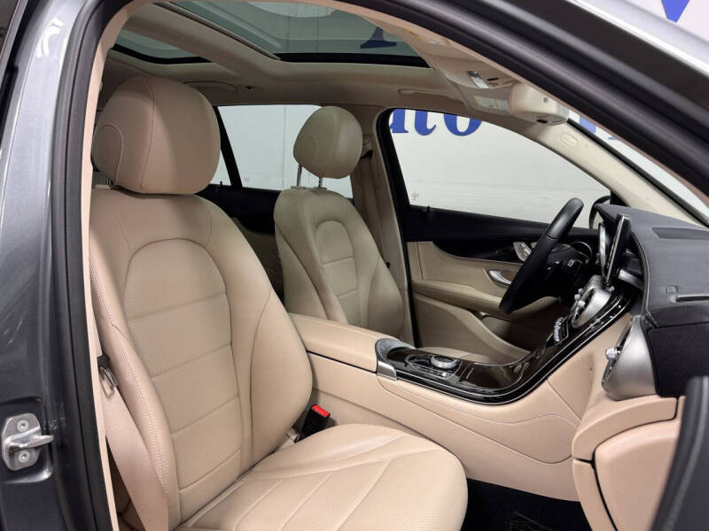 2017 Mercedes-Benz GLC GLC 300