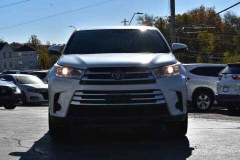 2017 Toyota Highlander LE