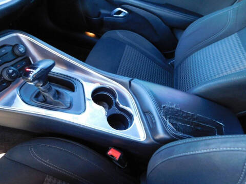 2016 Dodge Challenger SXT