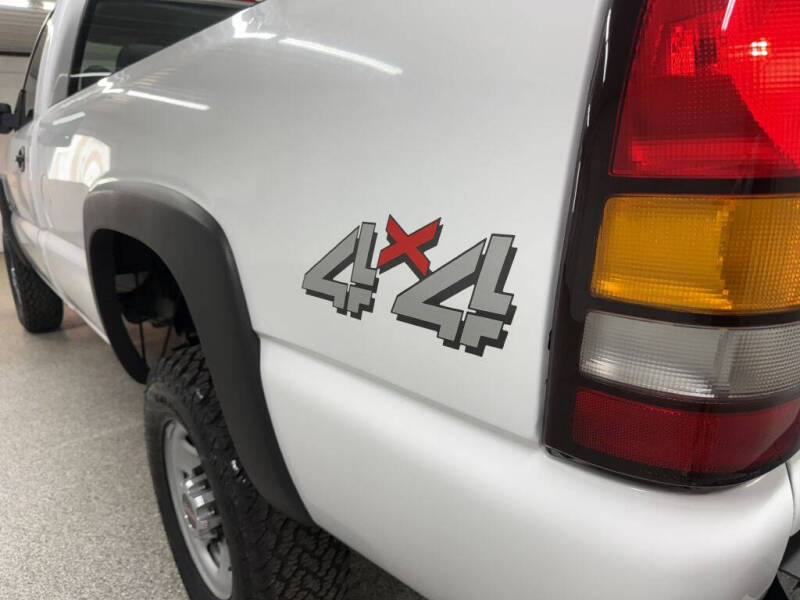 2005 GMC Sierra 2500HD