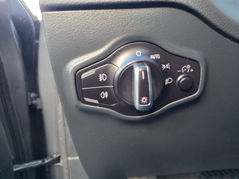 2015 Audi Q5 2.0T quattro Premium Plus