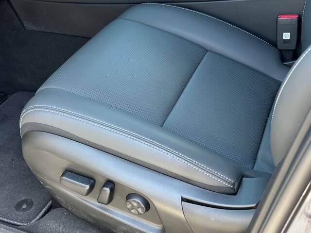 2025 VinFast VF8 Plus