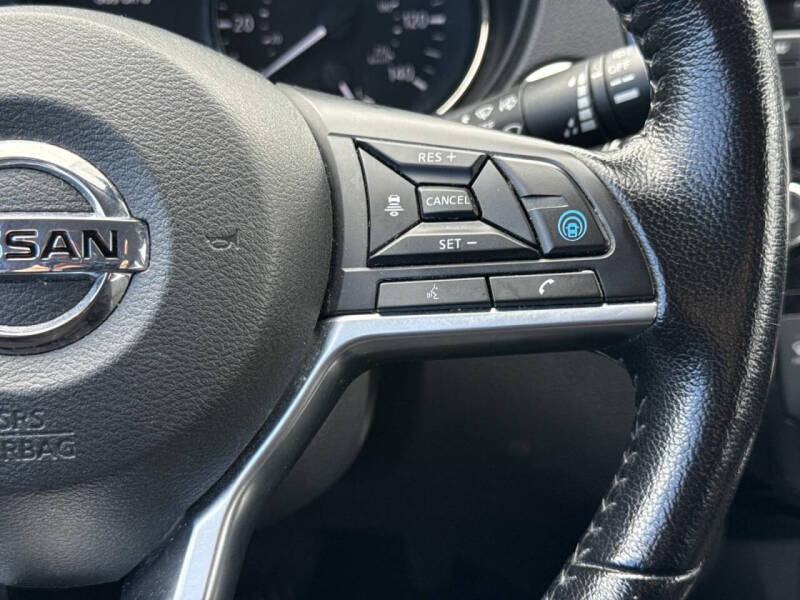 2022 Nissan Rogue Sport SV