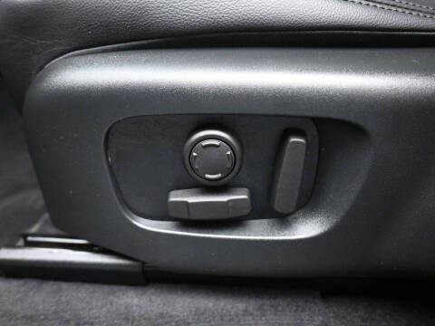 2024 Land Rover Range Rover Velar P250 Dynamic SE