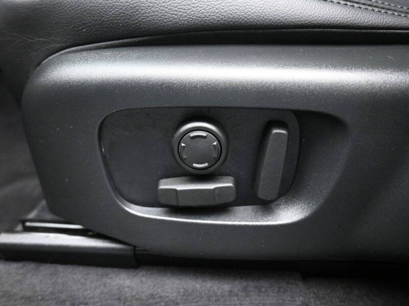 2024 Land Rover Range Rover Velar P250 Dynamic SE