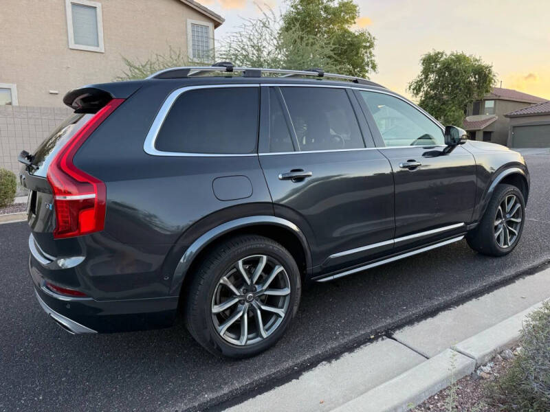2016 Volvo XC90 T6 Momentum