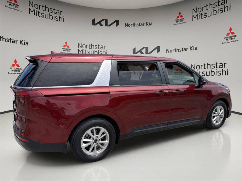 2023 Kia Carnival