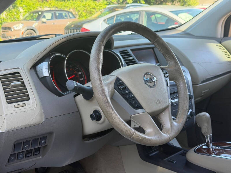 2010 Nissan Murano LE