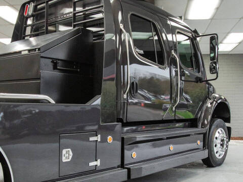 2018 Freightliner M2 106