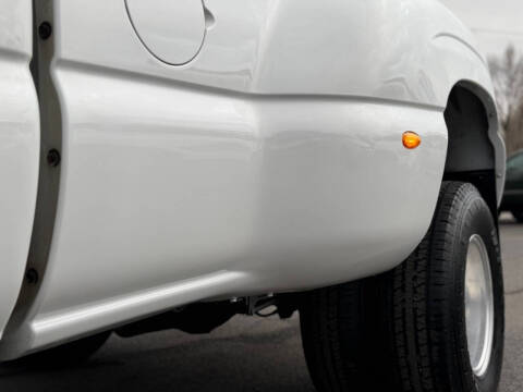 2002 Chevrolet Silverado 3500 LS