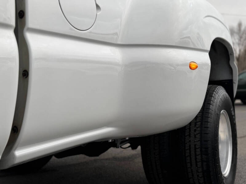 2002 Chevrolet Silverado 3500 LS