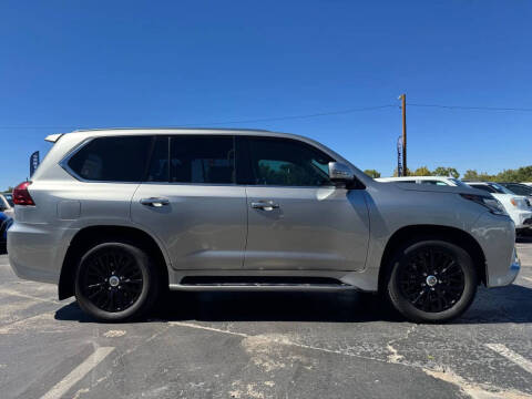 2020 Lexus LX 570 Two-Row