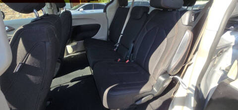 2017 Chrysler Pacifica LX