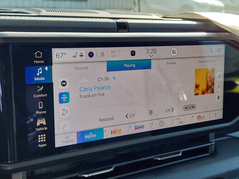 2025 Jeep Gladiator High Tide