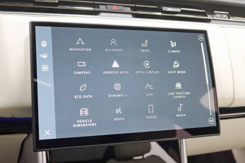 2025 Land Rover Range Rover P530 SE