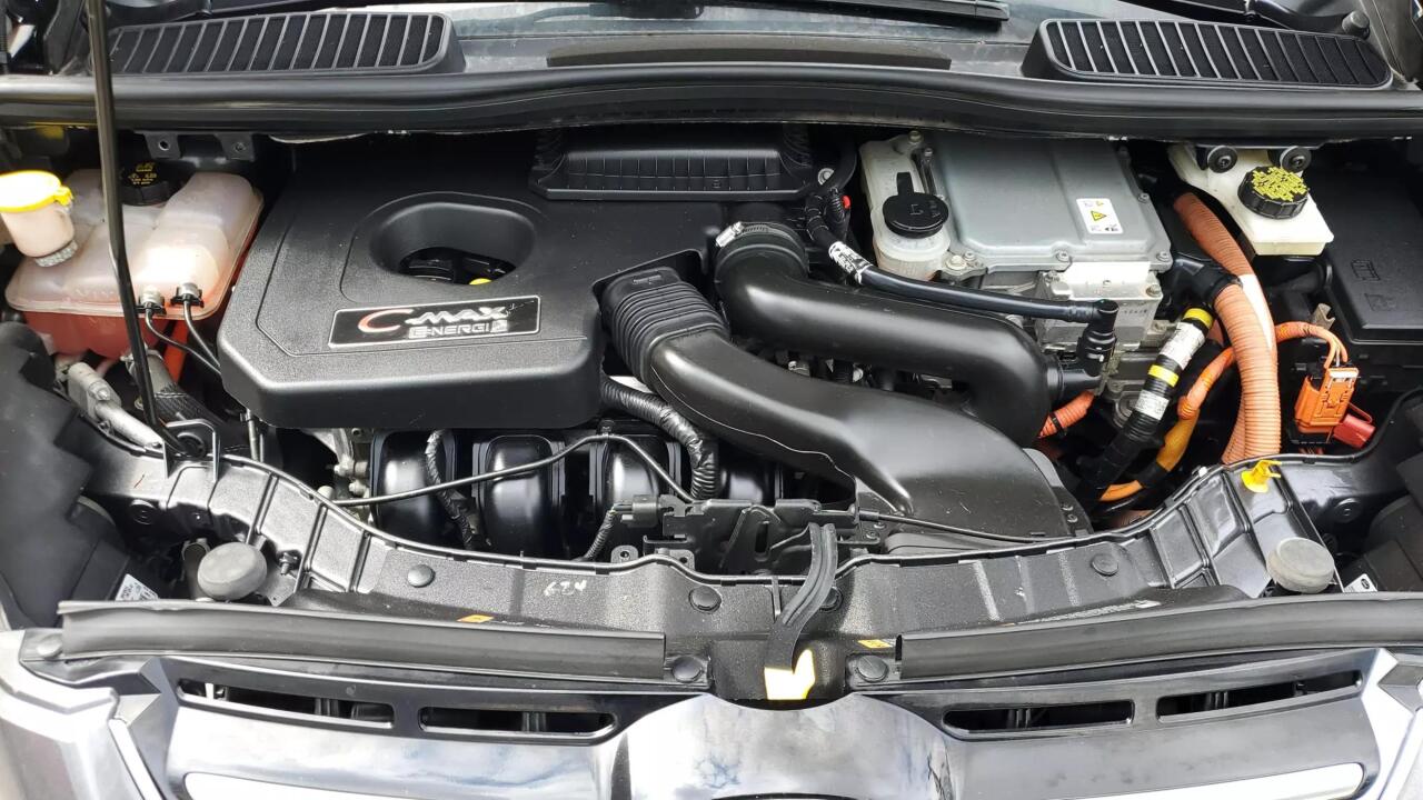 2016 Ford C-MAX Energi SEL 4dr Wagon 8